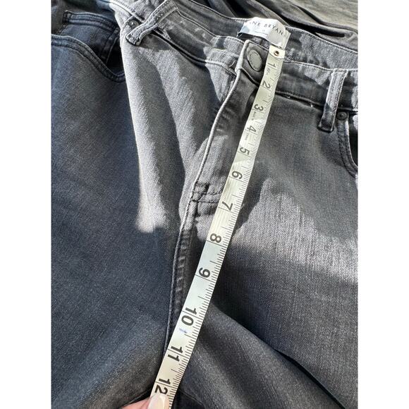 Lane Bryant Mid Rise Signature Fit Straight Jeans Black Size 18 - Picture 9 of 10